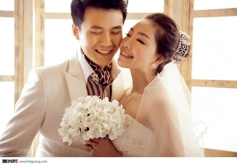 [婚纱图片]小清新白色浪漫幸福婚纱摄影照片第1张