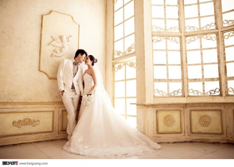 [婚纱图片]小清新白色浪漫幸福婚纱摄影照片第5张