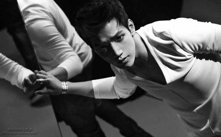 韩国帅哥2PM宣传照黑白风格第2张
