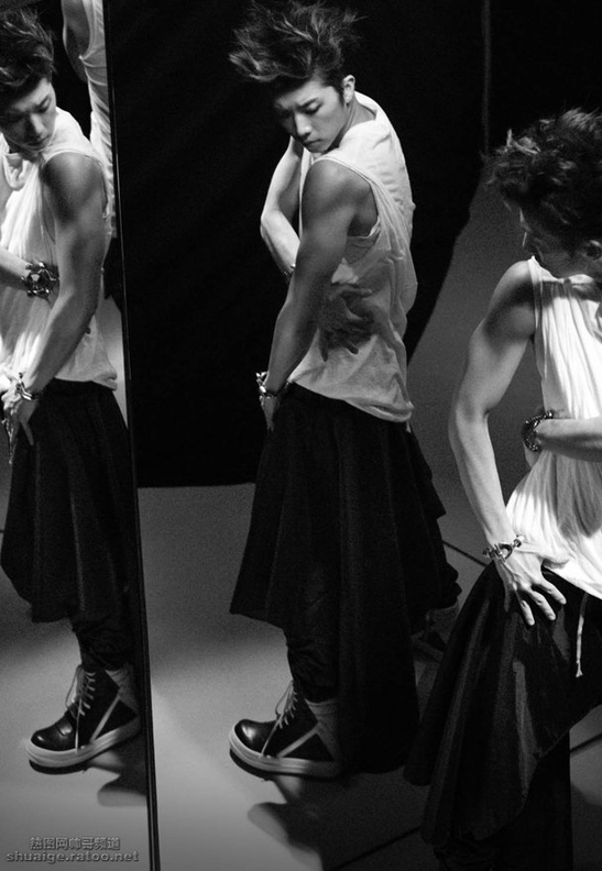 韩国帅哥2PM宣传照黑白风格第6张