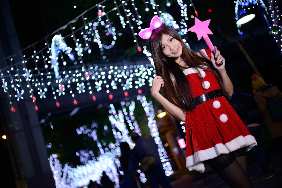 [美女写真] 张雅筑chu-板橋車站圣诞节外拍超清写真第1张