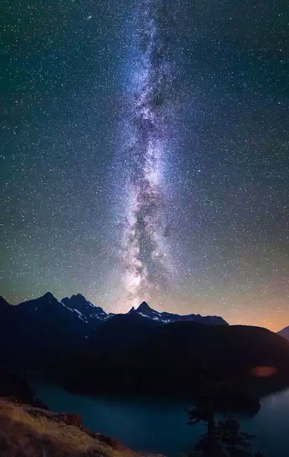 风景图片唯美夜空银河摄影作品第4张