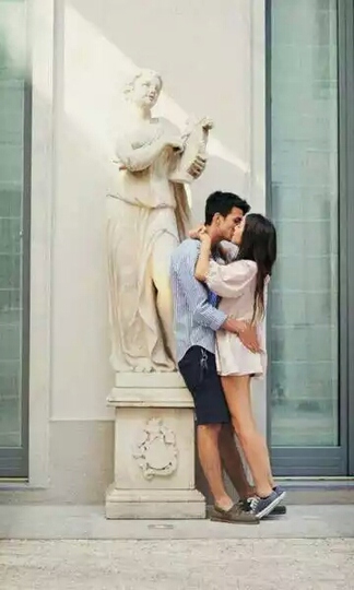 情侣图片浪漫壁咚接吻组图第5张