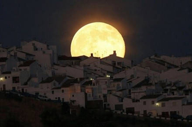 唯美伤感月亮夜景图片高清第4张