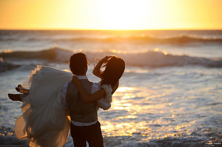 情侣图片海边日落唯美写真第1张