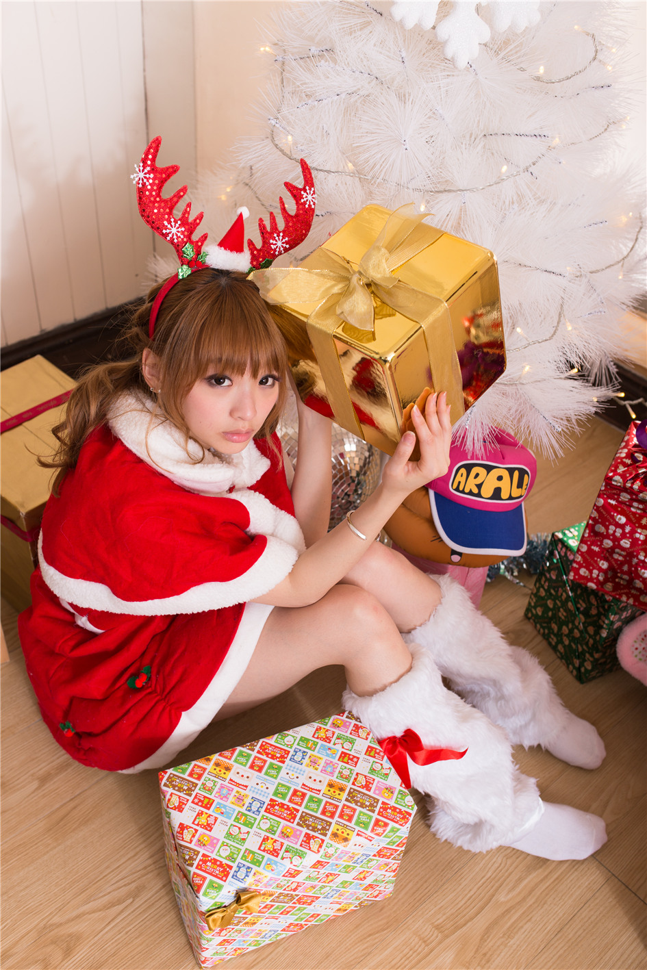 [美女写真] 清纯美女MIO兔 圣诞节棚拍第29张