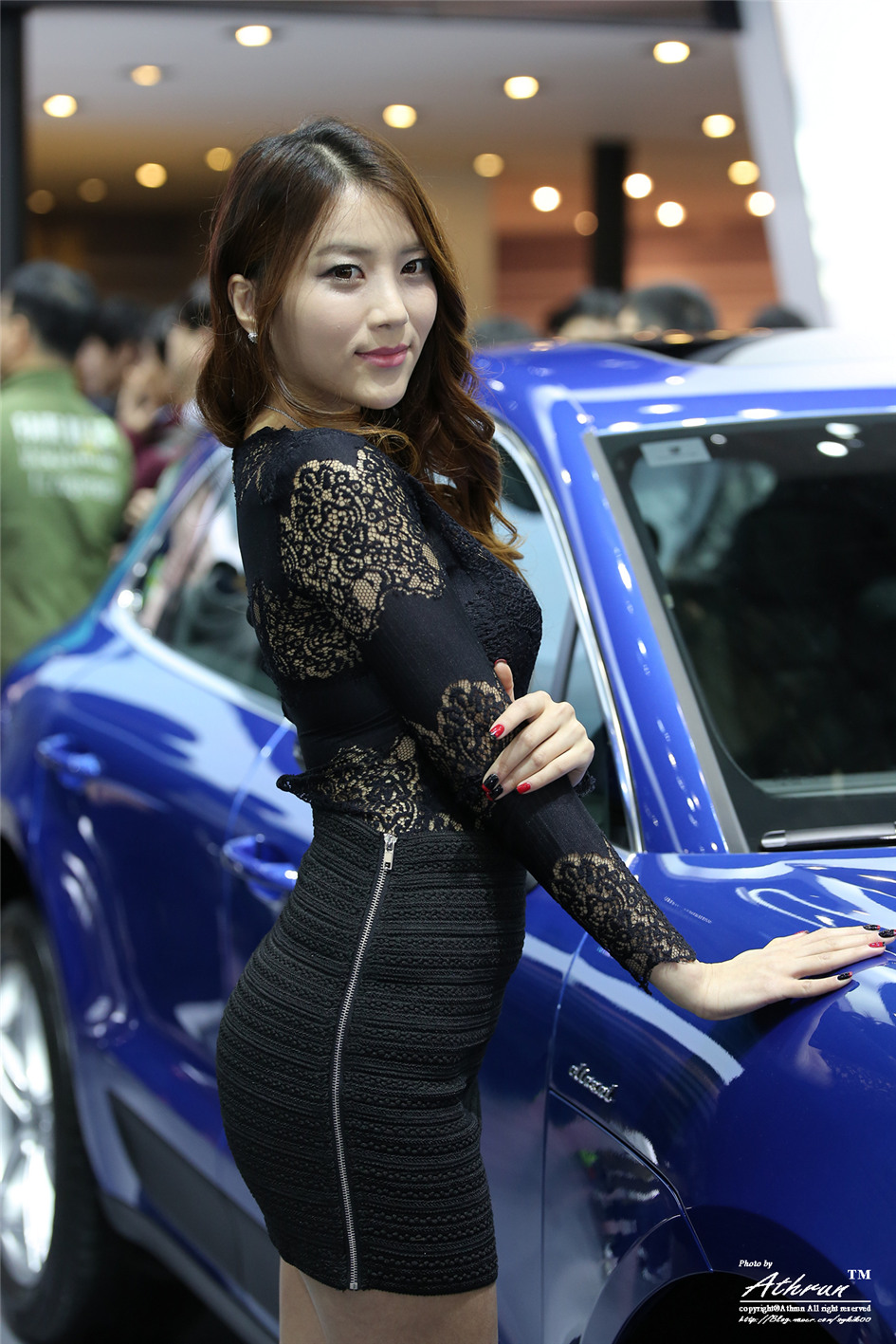 [美女写真] 2015韩国国际车展ShowGirl车贞儿第1张