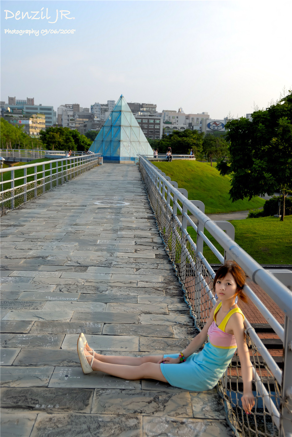 [美女写真] 台湾清纯美女果子MM张凯洁@水族馆公园外拍 （三）第44张