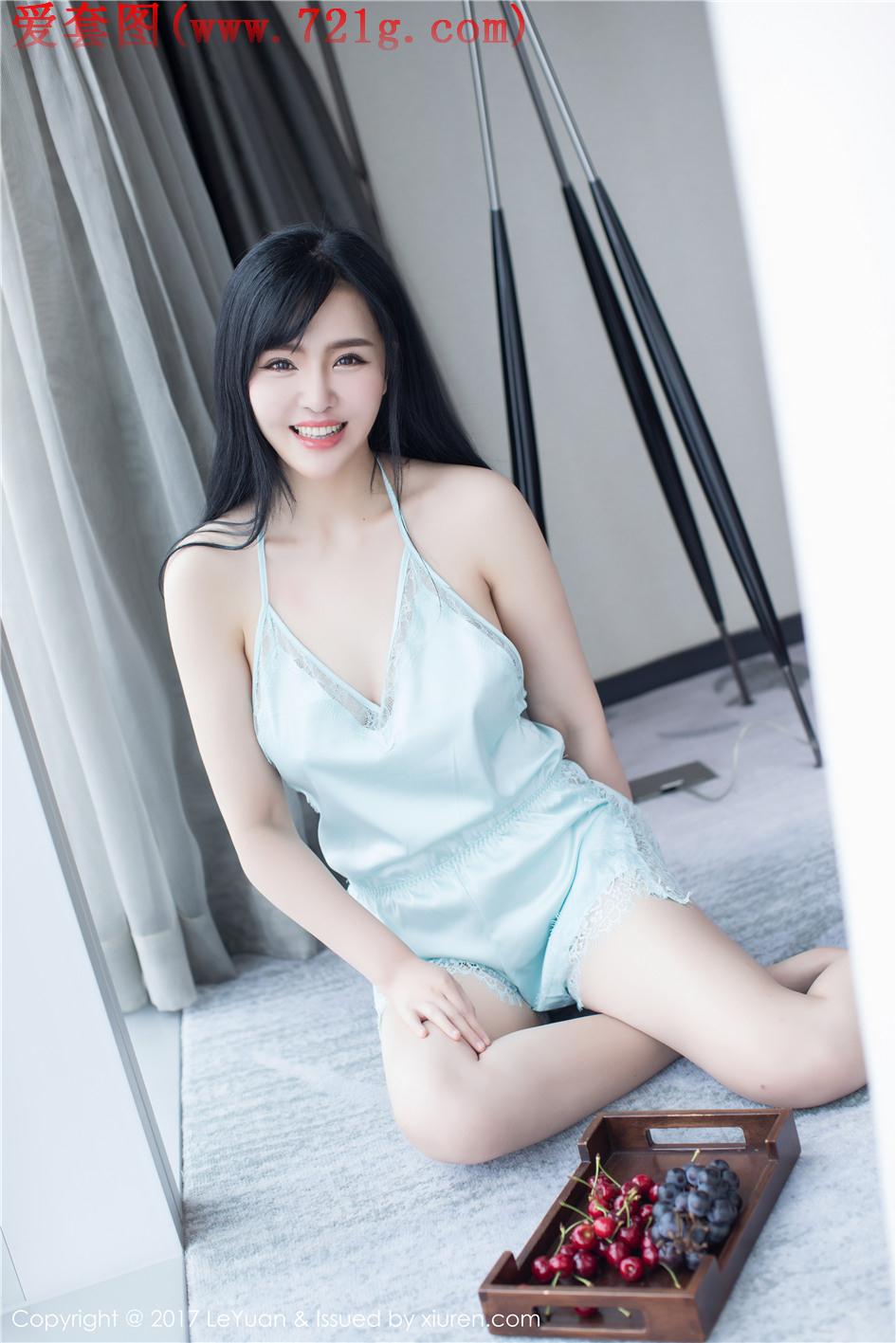 [星乐园] 年轻漂亮的美女刘钰儿吊带睡裙写真 VOL.045第1张
