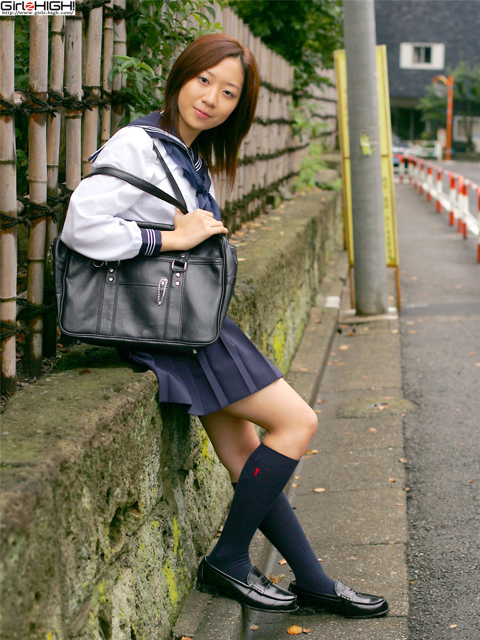[Girlz-High] 日本美女長谷川愛美穿短袜子街拍写真图片 NO.486第1张