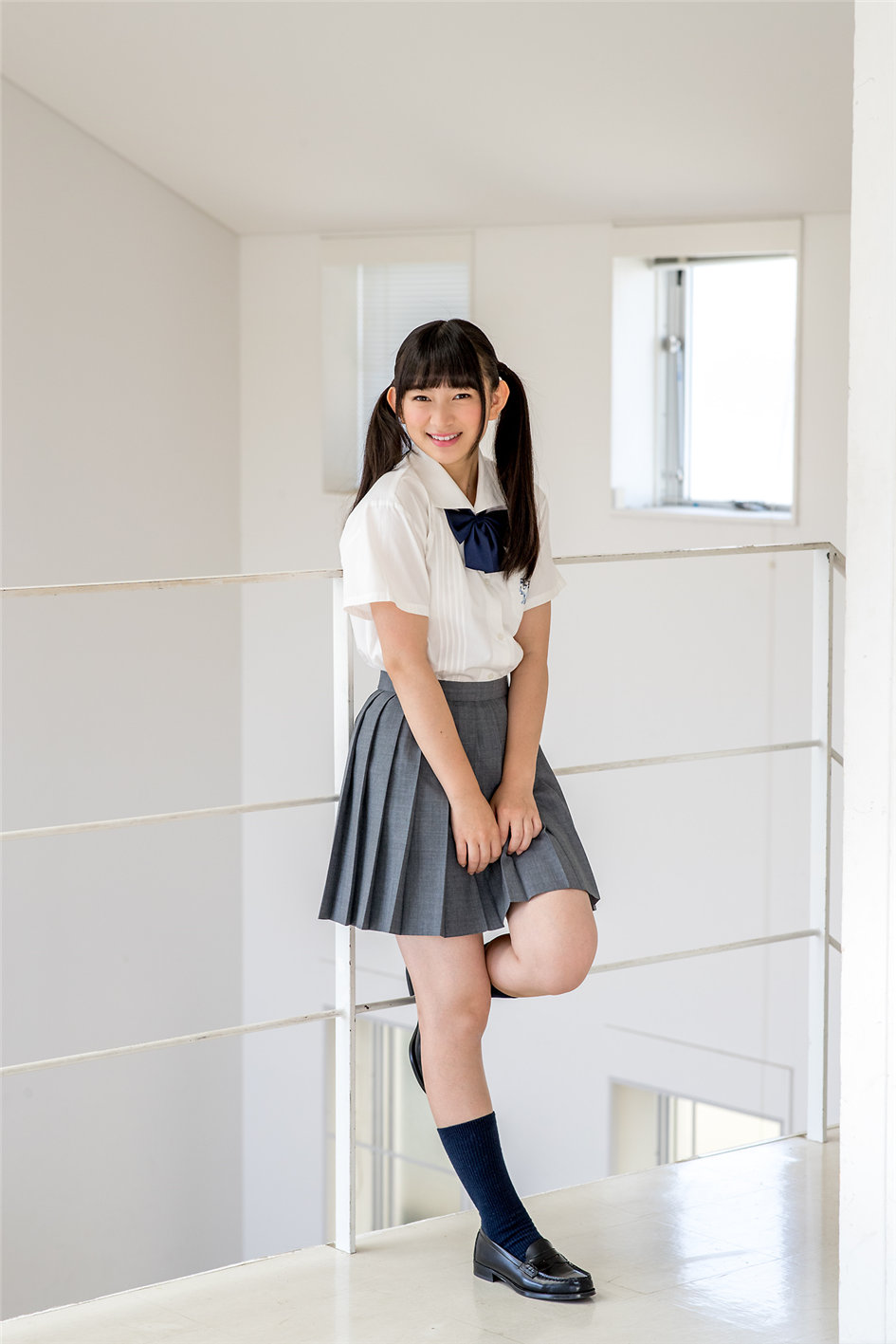 Minisuka.tv 超漂亮的日本美女河村みるく校服性感图片 NO.674第3张