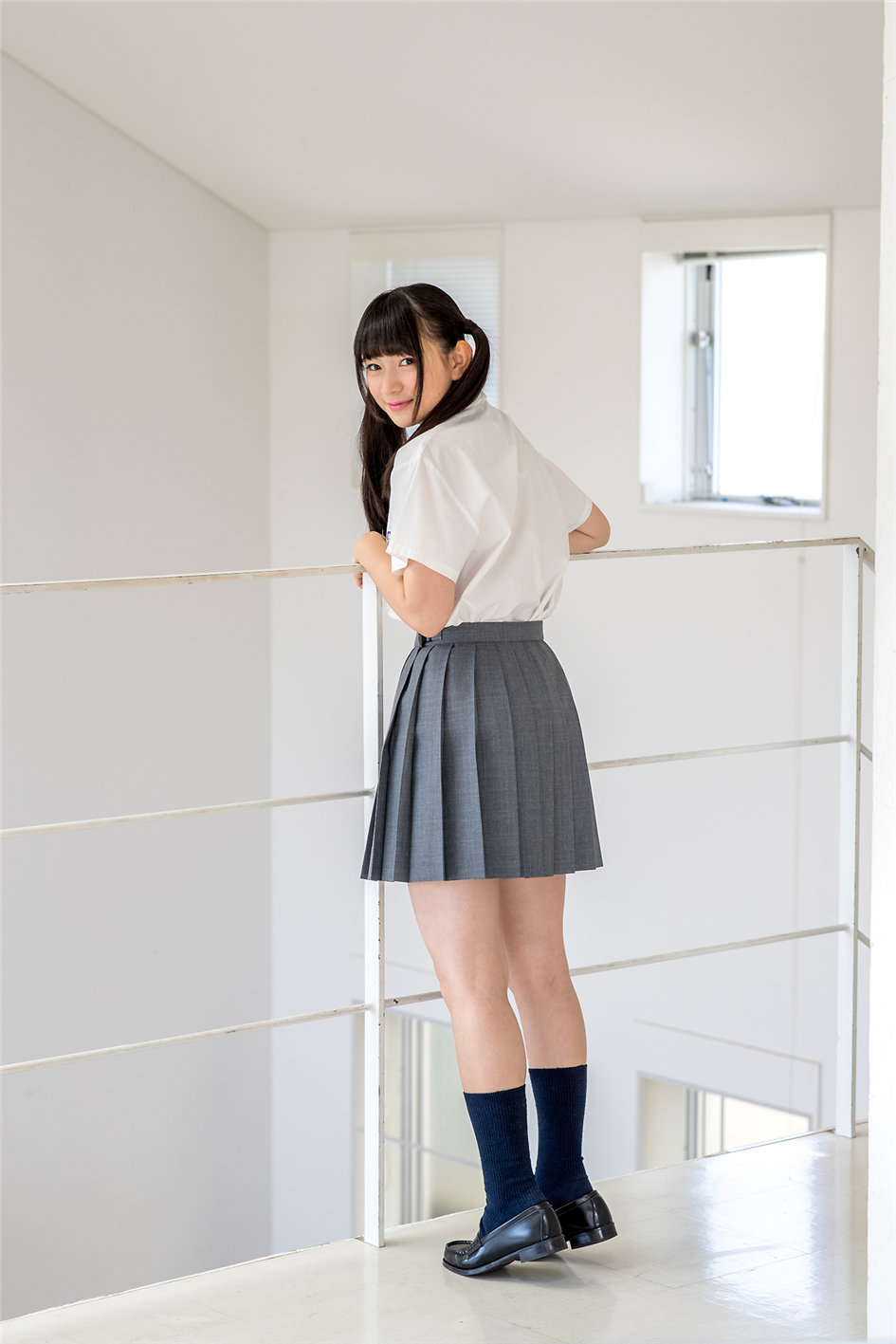 Minisuka.tv 超漂亮的日本美女河村みるく校服性感图片 NO.674第6张