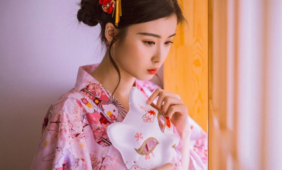 日本和服美女精致眉眼光滑牛奶肌图片第14张