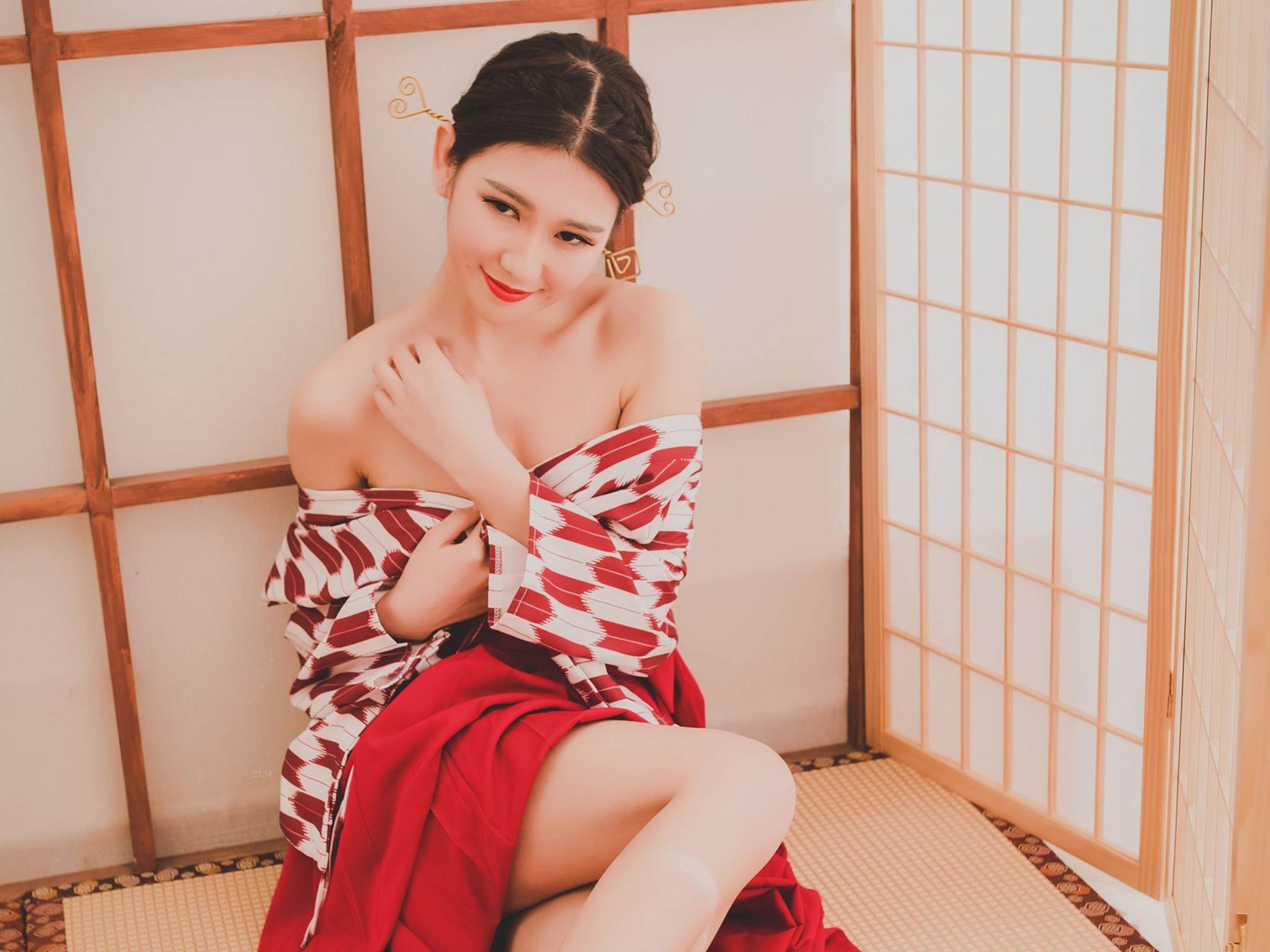 日本性感和服美女大胸乳巨骚浪写真图片平板壁纸 日本美女,和服美女,大胸美女,乳巨美女,第1张