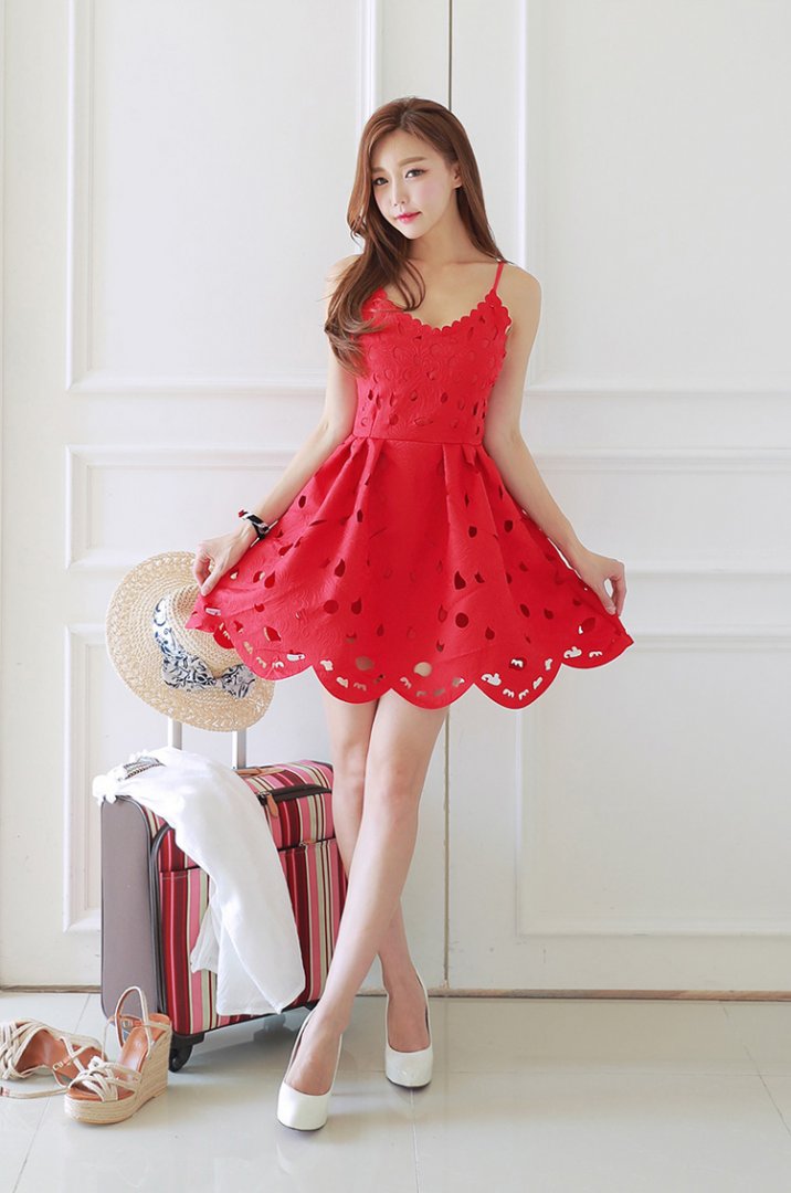 靓丽鲜红短裙美丽模特可爱迷人第1张