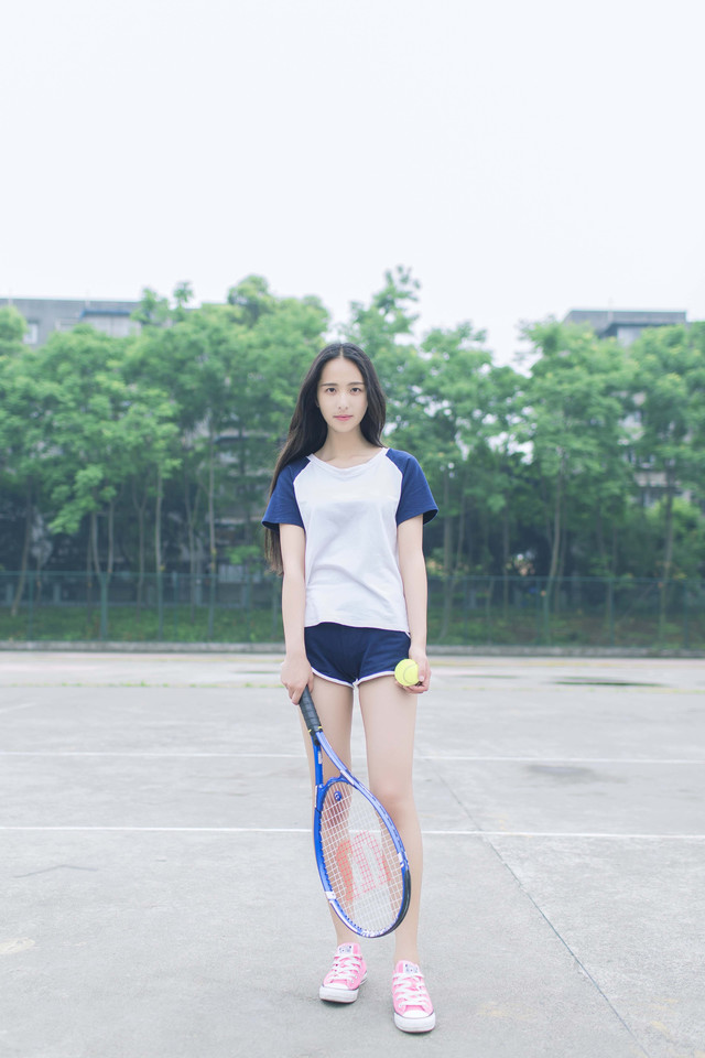 网球少女的开心生活学生制服运动内裤美女图第1张