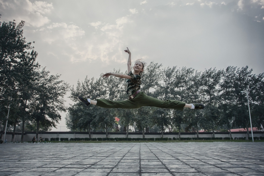北京舞蹈学院新生军训照摄影艺术写真图集(二)第1张